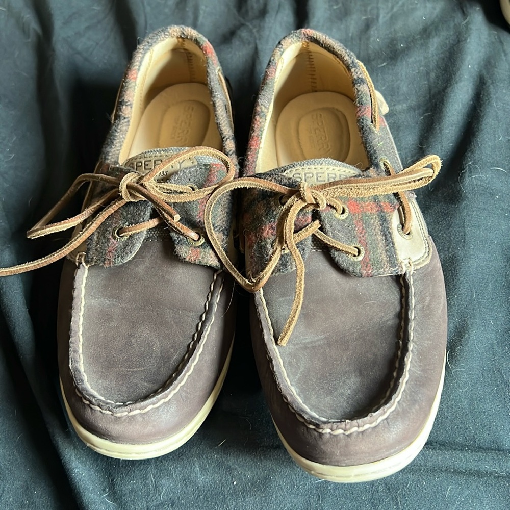 Plaid Sperry Boatshoes, size 10